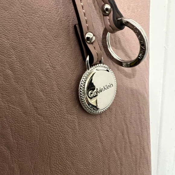 CALVIN KLEIN NEW BAG Size: 16x11x5 - Picture 10 of 11